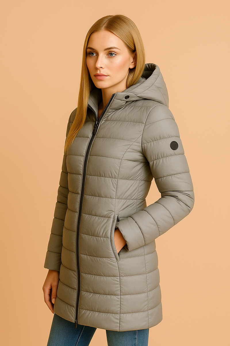 <p><strong>Kurtki</strong></p>